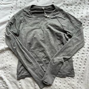 Swiftly Tech Long-Sleeve Cropped Shirt